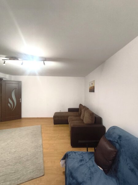 Bragadiru, zona centrala, apartament 3 camere, 2400 Lei.