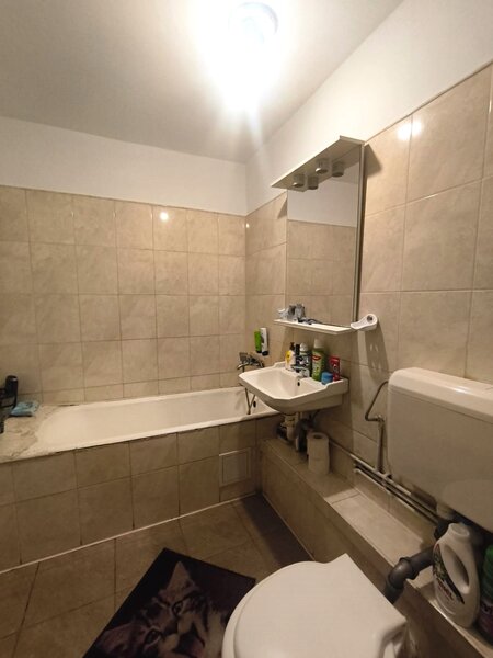 Bragadiru, zona centrala, apartament 3 camere, 2400 Lei.
